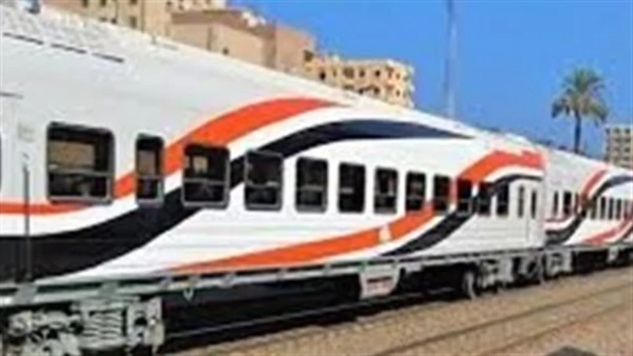 رحلات النوم.. تفاصيل جديدة لقطارات الصعيد والإسكندرية